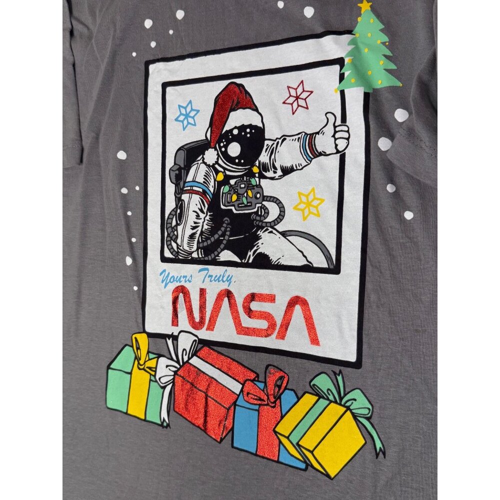 Eighty Eight Brand 14 16 NASA Christmas Astronaut Santa T-Shirt Tee Holiday NWT - Picture 3 of 14